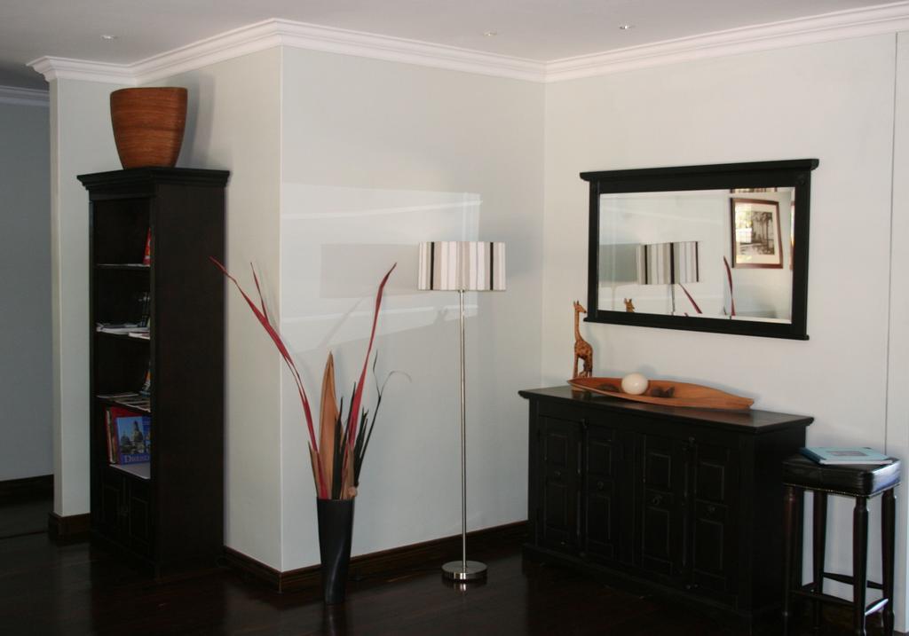 Keren'S Vine Guesthouse Stellenbosch Exteriör bild