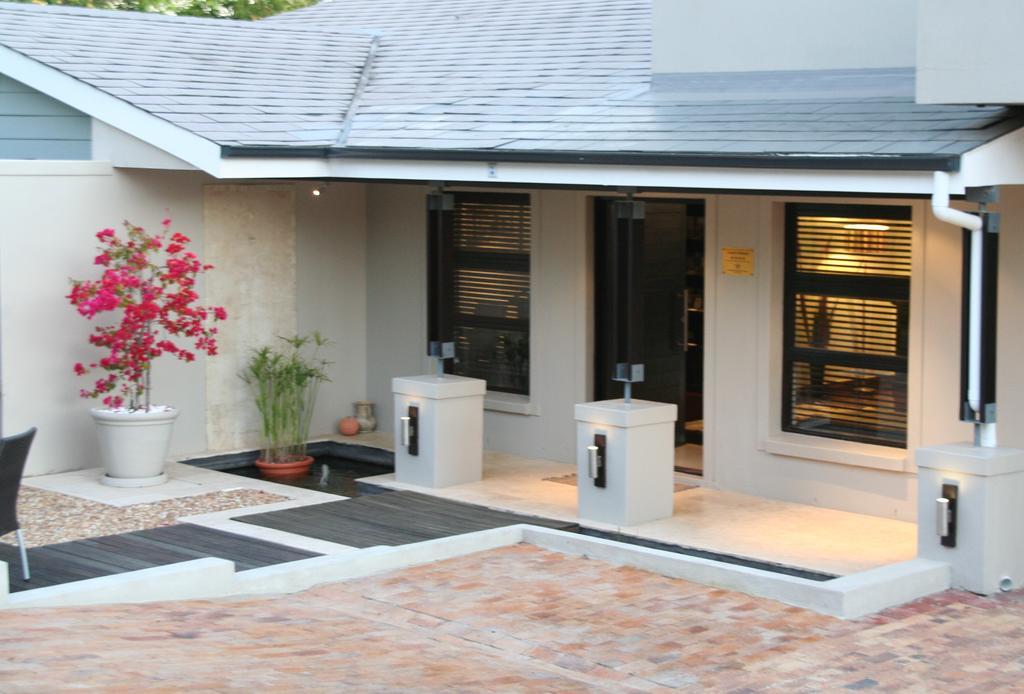 Keren'S Vine Guesthouse Stellenbosch Exteriör bild